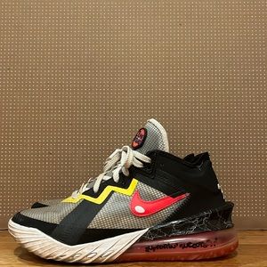 Lebron 18 Sylvester vs. Tweety